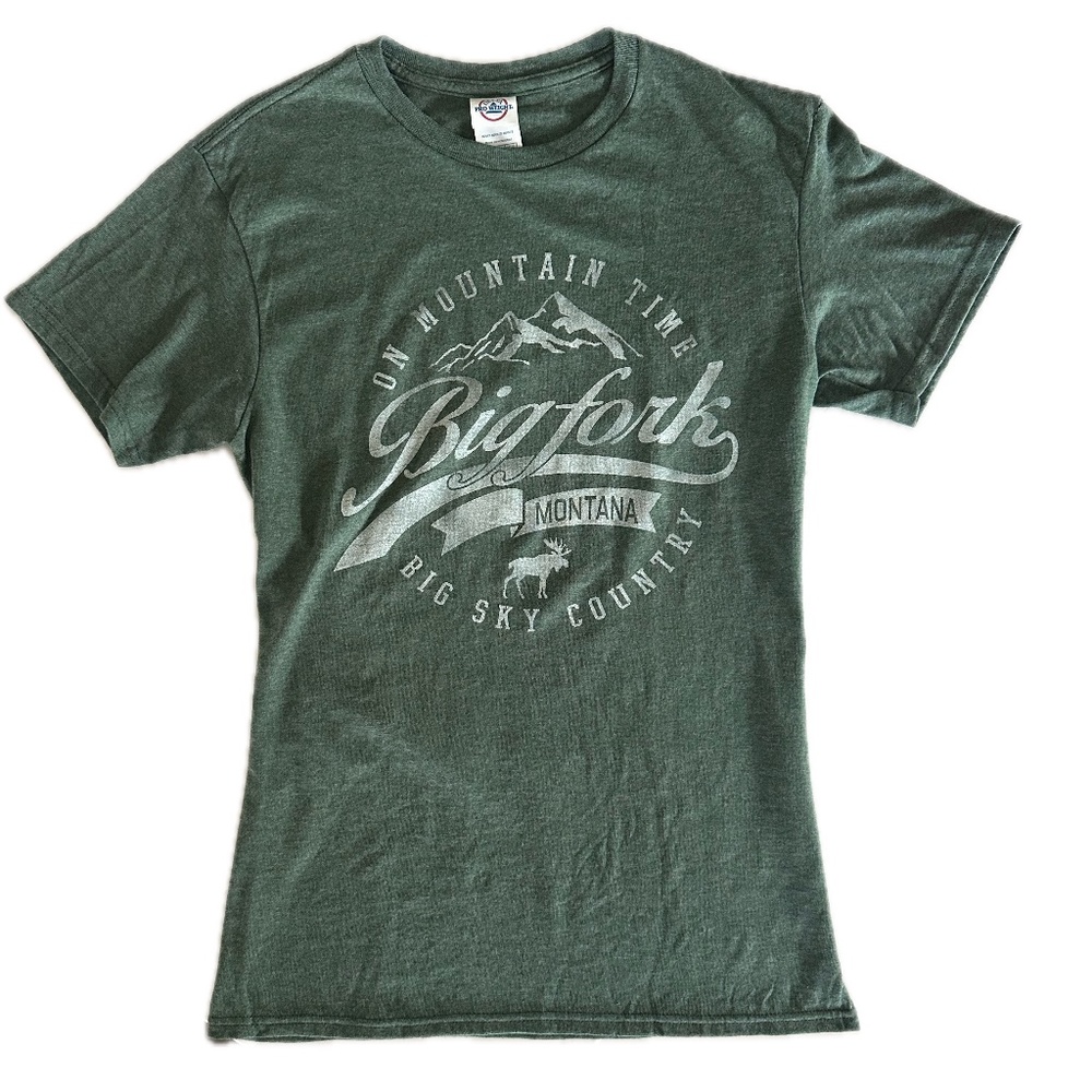 Montana Green Graphic Tee - Women's Short Sleeve
